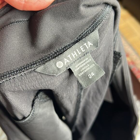 Athleta Black Plus Size Trekkie North Bermuda Shorts - Picture 7 of 7